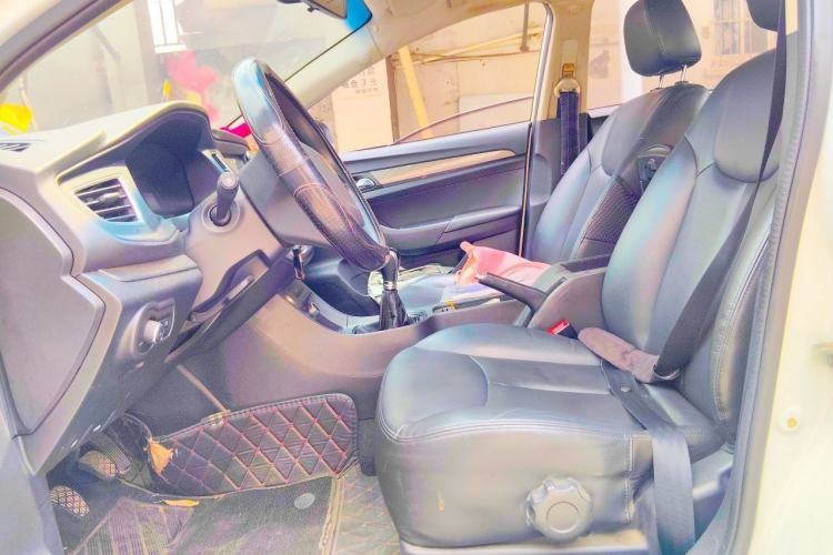 Used Roewe 360 2015 1.5L Manual Luxury Edition Left Front Seat