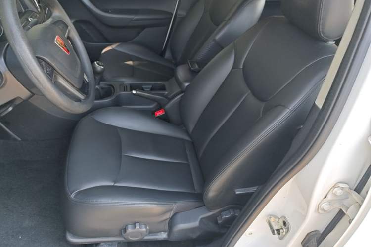 Used Roewe 360 2015 1.5L Manual Luxury Edition Left Front Seat