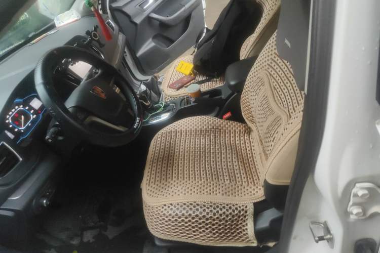 Used Roewe 360 2015 1.5L Automatic Luxury Edition Left Front Seat