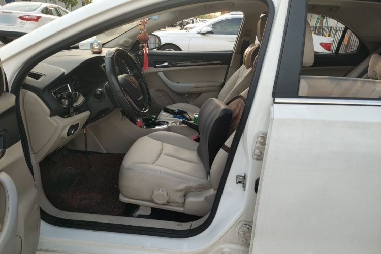 Used Roewe 360 2015 20T TST Deluxe Edition Left Front Seat