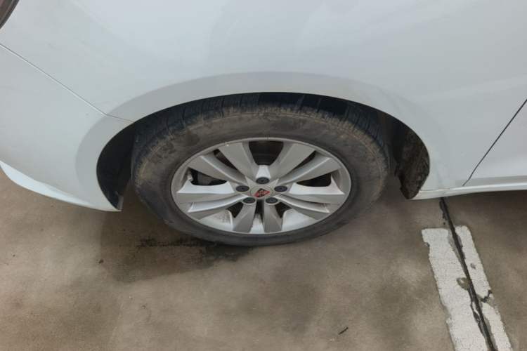 Used Roewe 360 2015 1.5L Manual Luxury Edition Left Front Wheel Hub