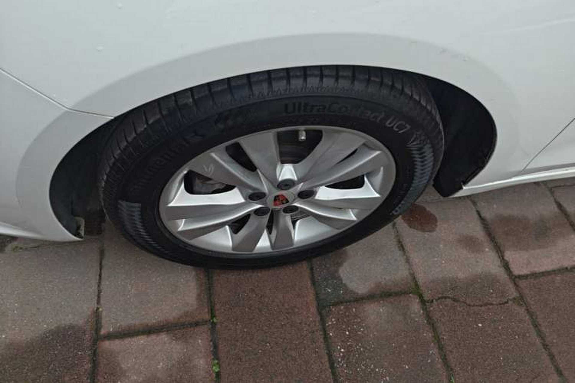 Used Roewe 360 2015 1.5L Automatic Luxury Edition Left Front Wheel Hub