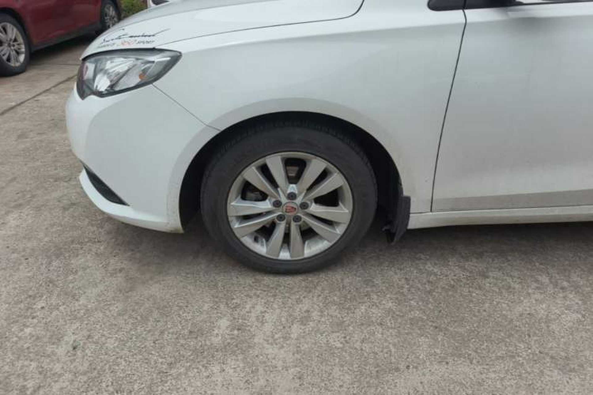 Used Roewe 360 2015 1.5L Automatic Luxury Edition Left Front Wheel Hub