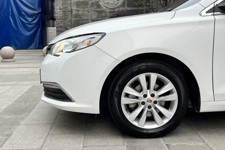 Used Roewe 360 2015 1.5L Manual Luxury Edition Left Front Wheel Hub