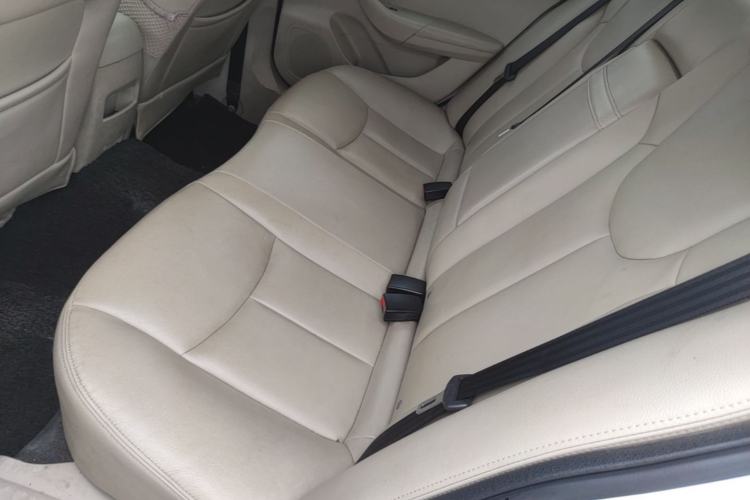 Used Roewe 360 2015 1.5L Automatic Luxury Edition Left Rear Seat