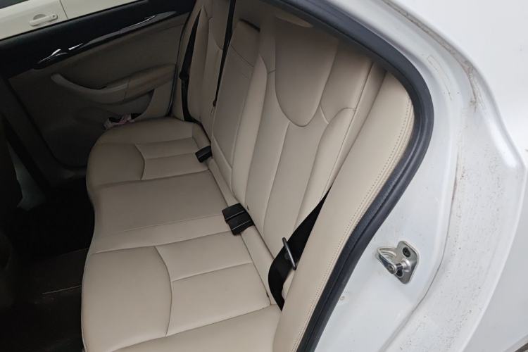 Used Roewe 360 2015 1.5L Automatic Luxury Edition Left Rear Seat