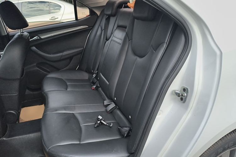 Used Roewe 360 2015 20T TST Deluxe Edition Left Rear Seat