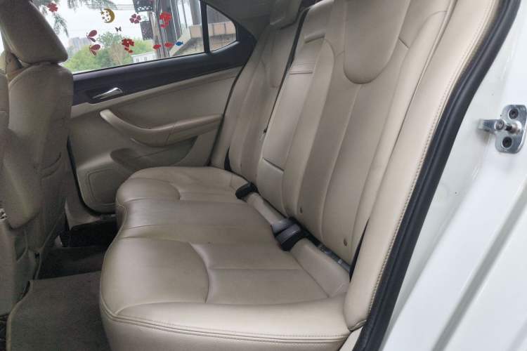 Used Roewe 360 2015 1.5L Automatic Luxury Edition Left Rear Seat