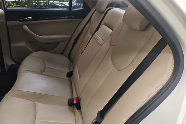Used Roewe 360 2015 20T TST Deluxe Edition Left Rear Seat