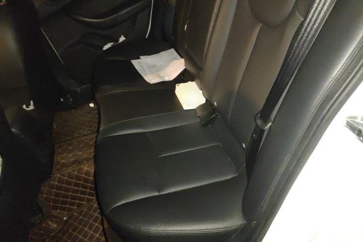 Used Roewe 360 2015 1.5L Automatic Luxury Edition Left Rear Seat