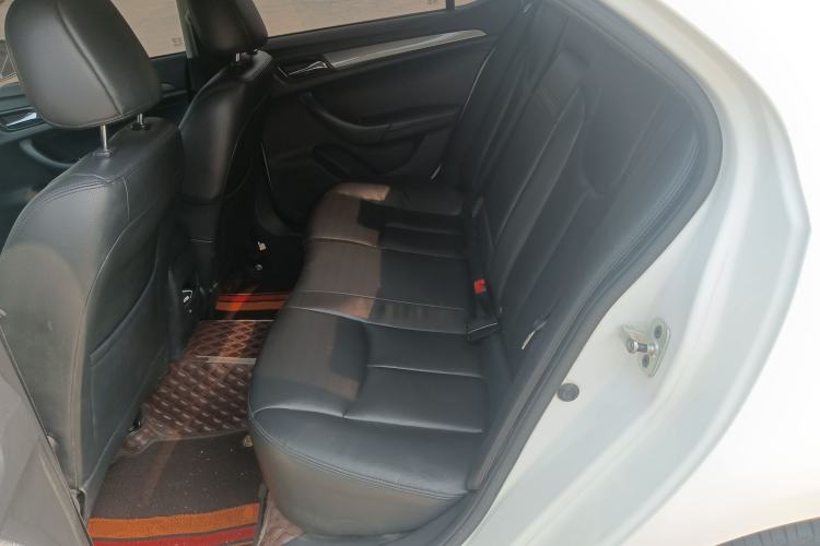 Used Roewe 360 2015 1.5L Automatic Luxury Edition Left Rear Seat