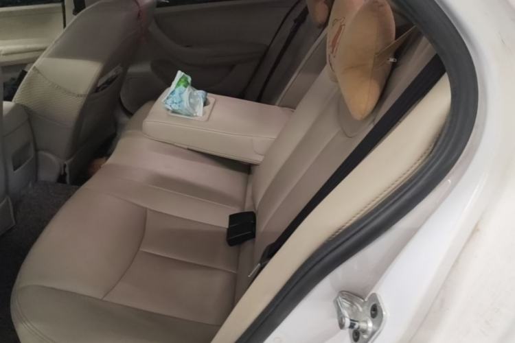 Used Roewe 360 2015 1.5L Automatic Luxury Edition Left Rear Seat