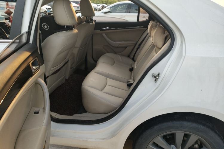 Used Roewe 360 2015 20T TST Deluxe Edition Left Rear Seat