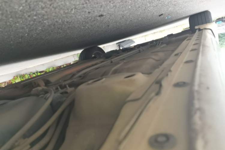 Used Roewe 360 2015 1.5L Automatic Luxury Edition Left Side Sill