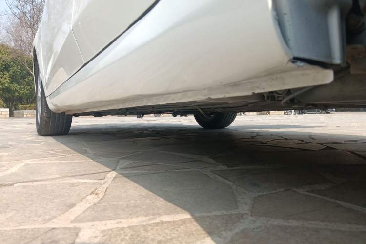 Used Roewe 360 2015 1.5L Automatic Luxury Edition Left Side Sill