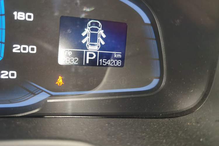Used Roewe 360 2015 20T TST Deluxe Edition Odometer Close Up