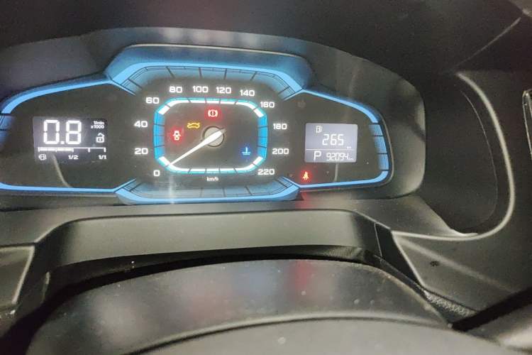 Used Roewe 360 2015 1.5L Automatic Luxury Edition Odometer Close Up