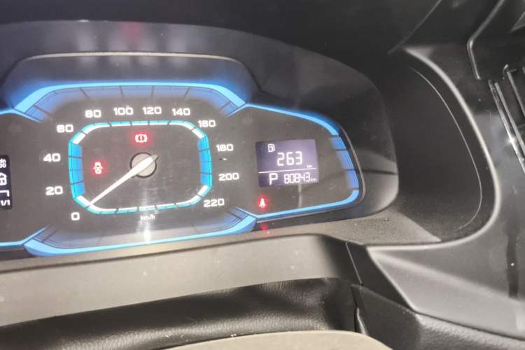 Used Roewe 360 2015 1.5L Automatic Luxury Edition Odometer Close Up