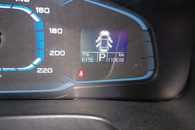 Used Roewe 360 2015 20T TST Deluxe Edition Odometer Close Up