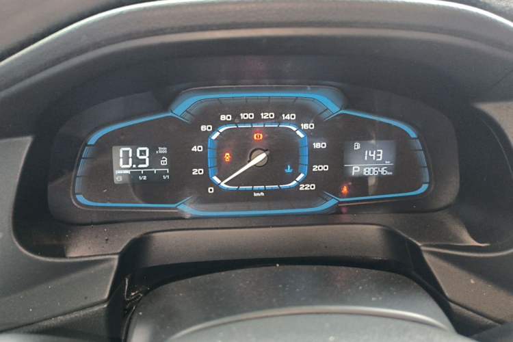 Used Roewe 360 2015 1.5L Automatic Luxury Edition Odometer Close Up
