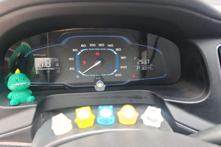 Used Roewe 360 2015 1.5L Automatic Luxury Edition Odometer Close Up