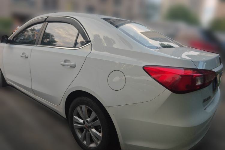 Used Roewe 360 2015 1.5L Automatic Luxury Edition Rear Left 45 Deg