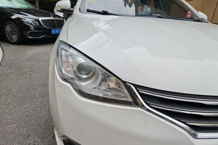 Used Roewe 360 2015 20T TST Deluxe Edition Right Front Headlight