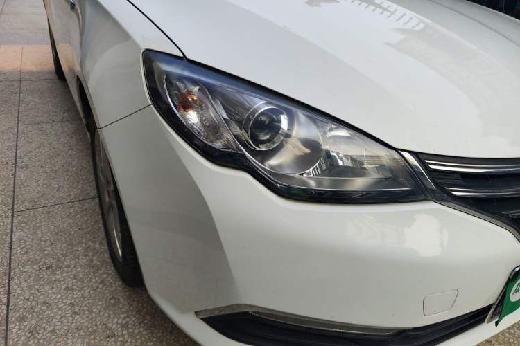 Used Roewe 360 2015 1.5L Manual Luxury Edition Right Front Headlight