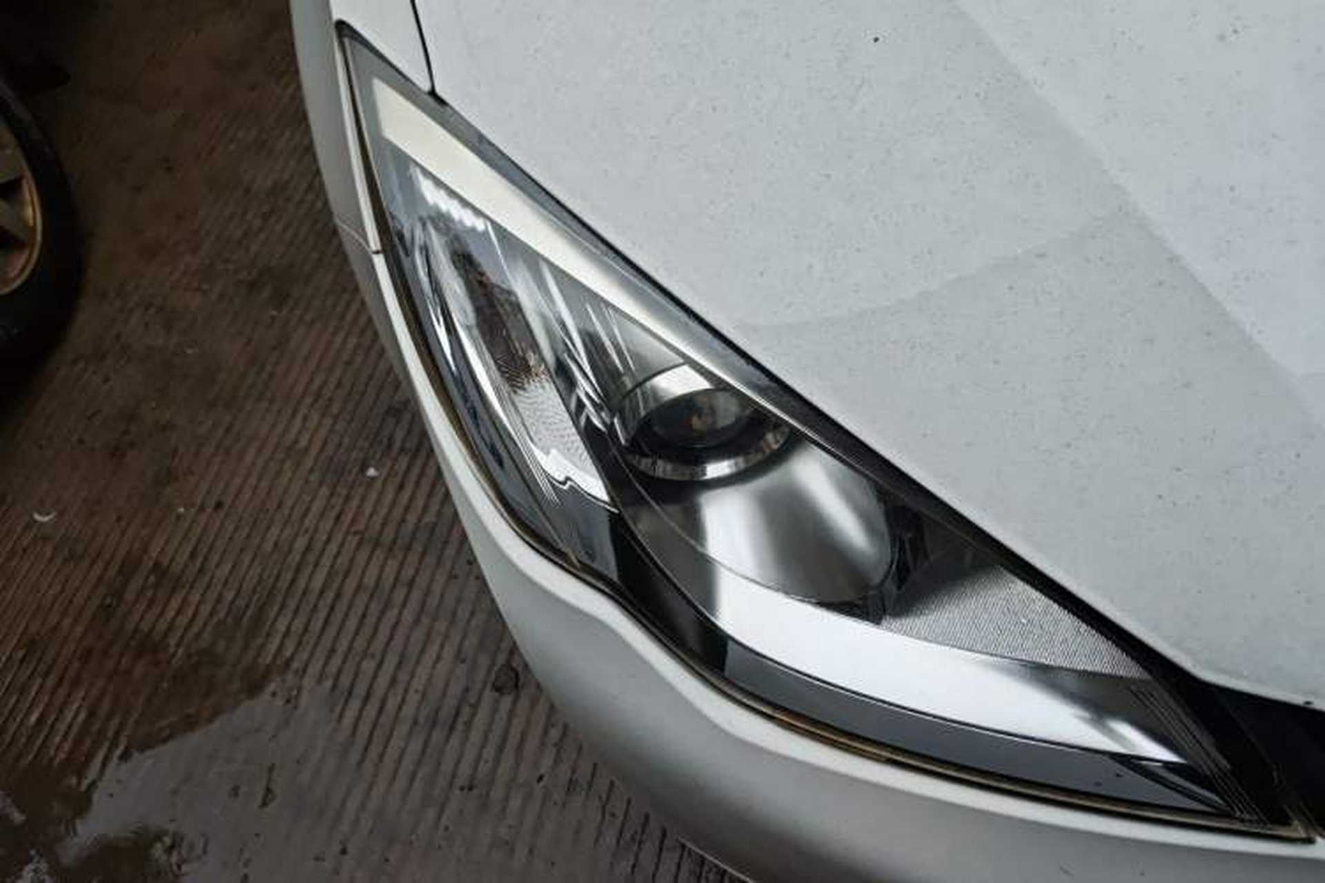 Used Roewe 360 2015 1.5L Automatic Luxury Edition Right Front Headlight