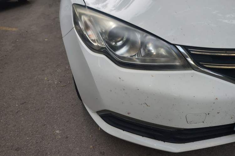 Used Roewe 360 2015 1.5L Manual Luxury Edition Right Front Headlight