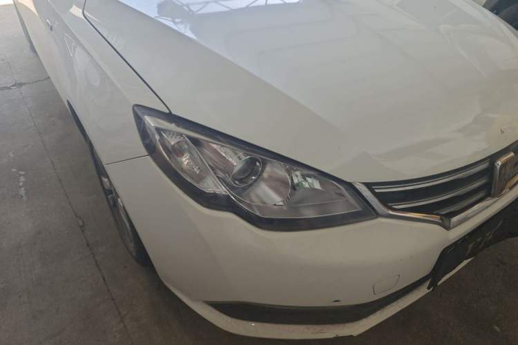 Used Roewe 360 2015 20T TST Deluxe Edition Right Front Headlight