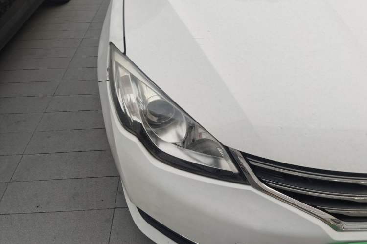 Used Roewe 360 2015 1.5L Manual Luxury Edition Right Front Headlight