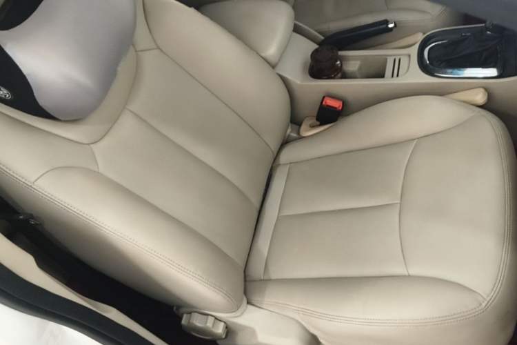 Used Roewe 360 2015 20T TST Deluxe Edition Right Front Seat
