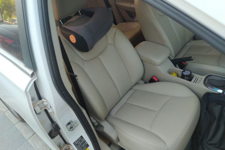 Used Roewe 360 2015 1.5L Automatic Luxury Edition Right Front Seat