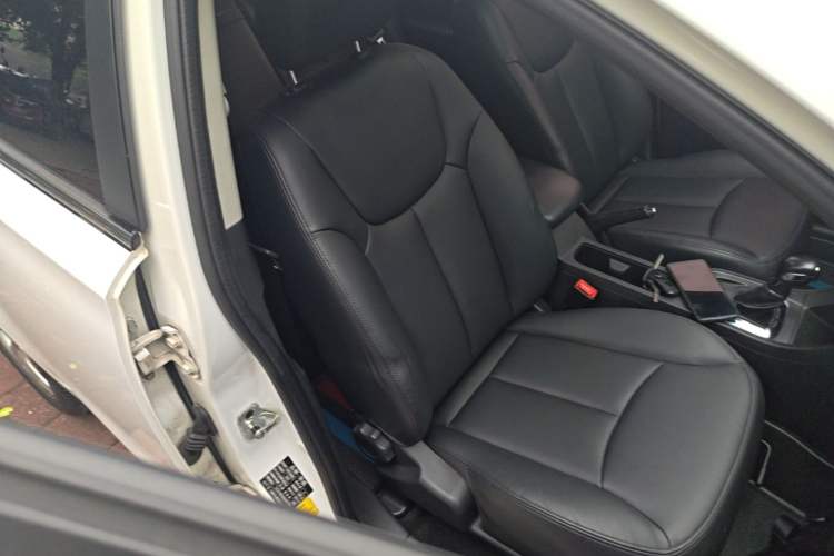 Used Roewe 360 2015 1.5L Automatic Luxury Edition Right Front Seat