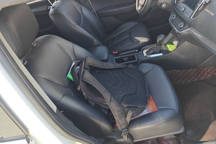 Used Roewe 360 2015 1.5L Automatic Luxury Edition Right Front Seat