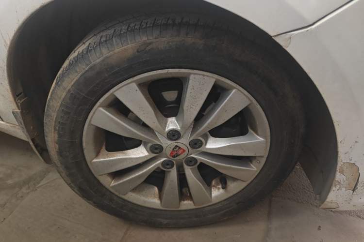 Used Roewe 360 2015 1.5L Manual Luxury Edition Right Front Wheel Hub