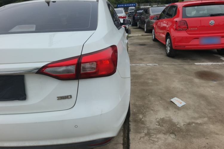 Used Roewe 360 2015 1.5L Manual Luxury Edition Right Rear Taillight