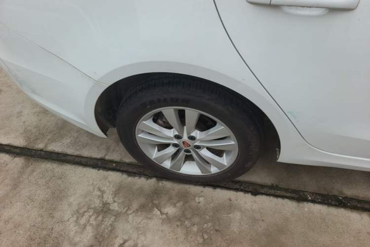 Used Roewe 360 2015 1.5L Manual Luxury Edition Right Rear Wheel Hub
