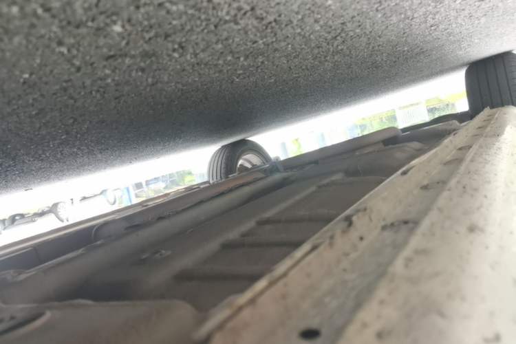 Used Roewe 360 2015 1.5L Automatic Luxury Edition Right Side Sill