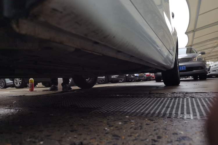 Used Roewe 360 2015 1.5L Automatic Elite Edition Right Side Sill