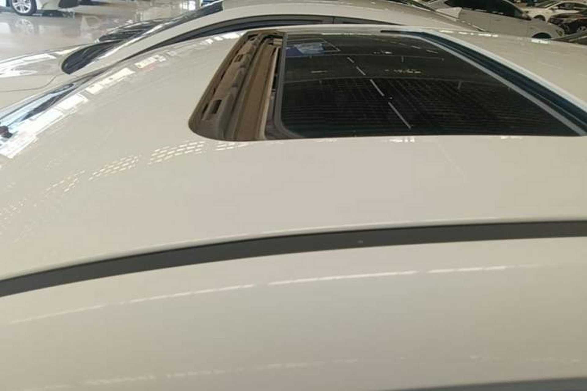 Used Roewe 360 2015 1.5L Manual Luxury Edition Roof