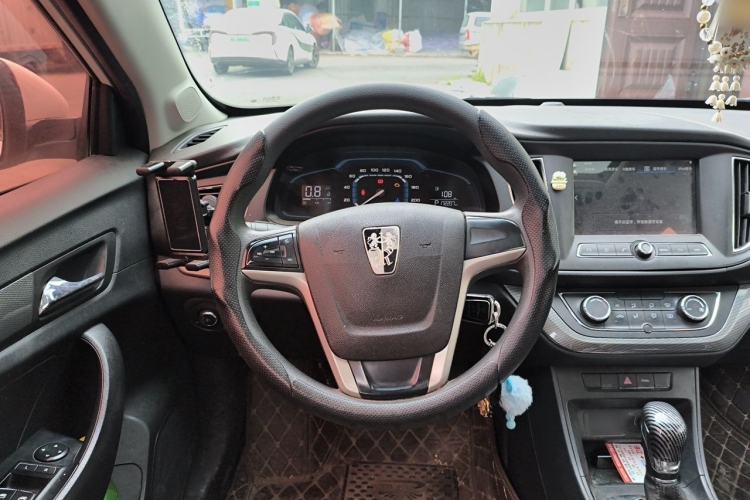 Used Roewe 360 2015 1.5L Automatic Luxury Edition Steering Wheel