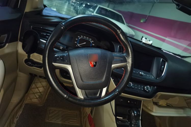 Used Roewe 360 2015 20T TST Deluxe Edition Steering Wheel