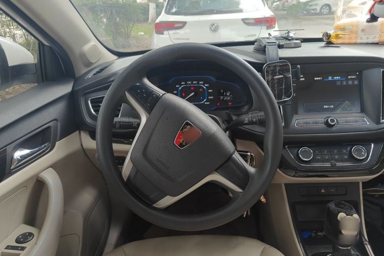 Used Roewe 360 2015 1.5L Automatic Luxury Edition Steering Wheel