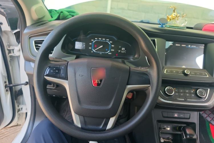 Used Roewe 360 2015 1.5L Automatic Luxury Edition Steering Wheel