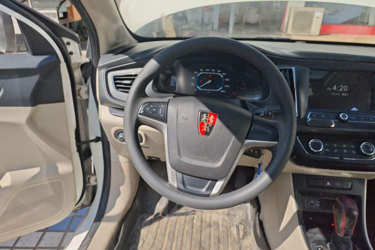 Used Roewe 360 2015 1.5L Automatic Luxury Edition Steering Wheel