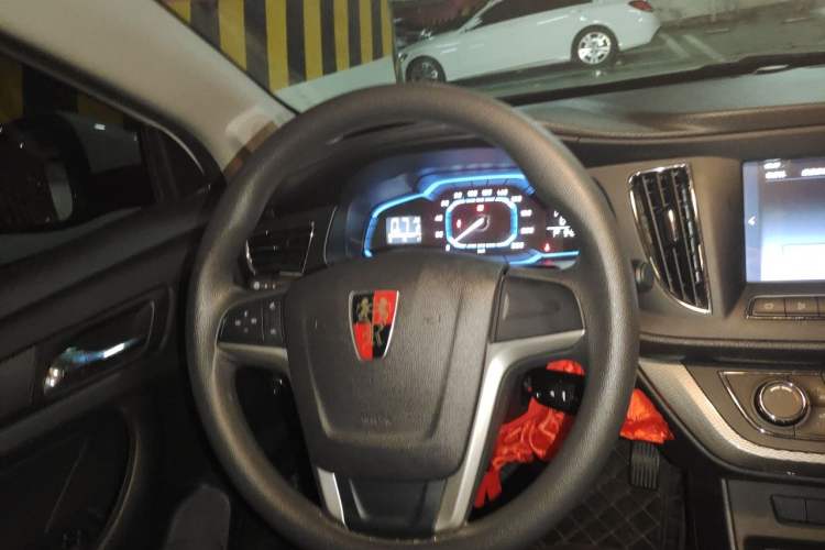 Used Roewe 360 2015 1.5L Automatic Luxury Edition Steering Wheel