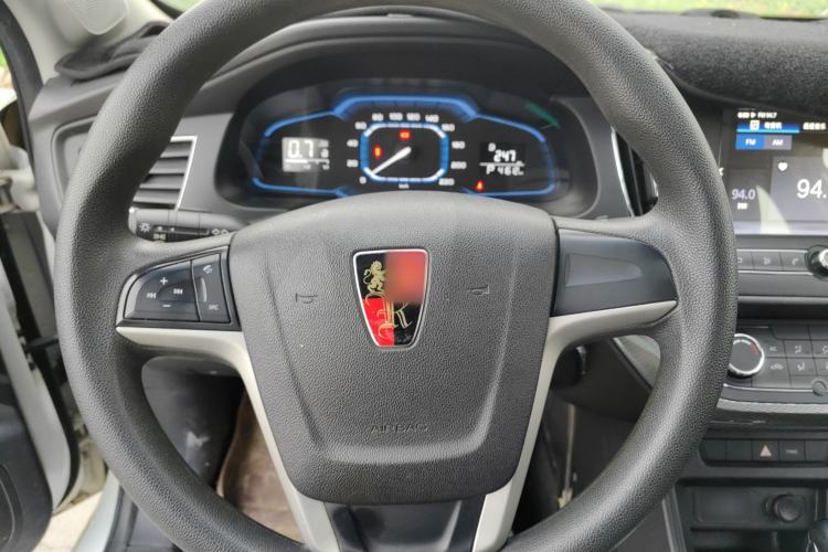 Used Roewe 360 2015 1.5L Automatic Luxury Edition Steering Wheel