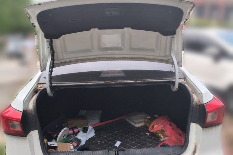 Used Roewe 360 2015 1.5L Manual Luxury Edition Trunk